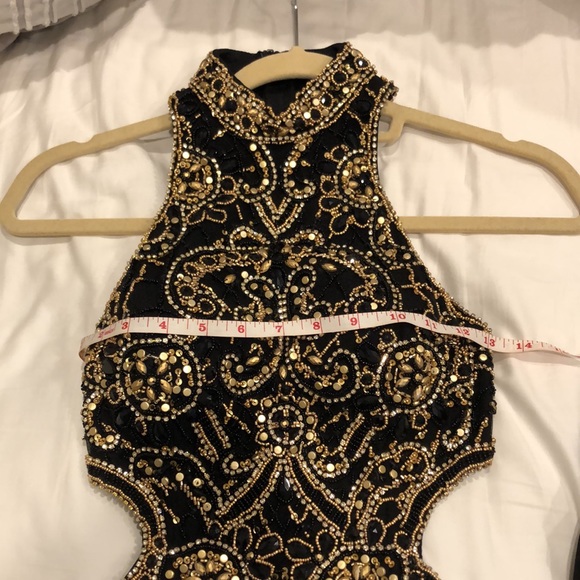 Sherri Hill Prom Dress - Picture 12 of 14